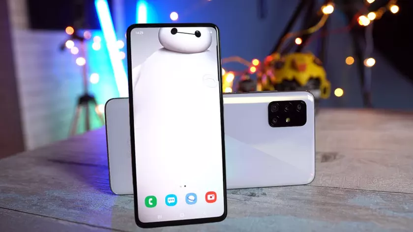 Смартфоны Samsung начали самопроизвольно перезагружаться без причины