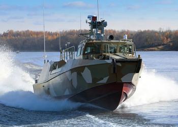 СМИ: украинская разведка с помощью морских дронов Magura V5 поразила два российских катера КС-701 «Тунец» (обновлено)