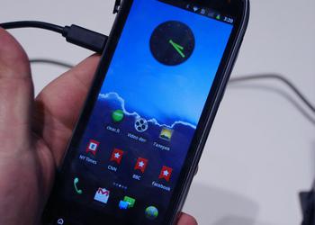 MWC 2011: Android-смартфоны Acer Iconia Smart, beTouch E210 и Liquid Mini своими глазами (видео)
