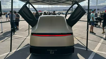 Tesla demonstrates unmanned Robotaxi in daylight for the first time (video)