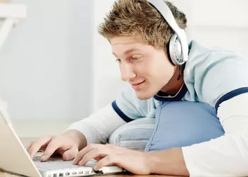 7 сервисов, которые подберут для вас хорошую музыку