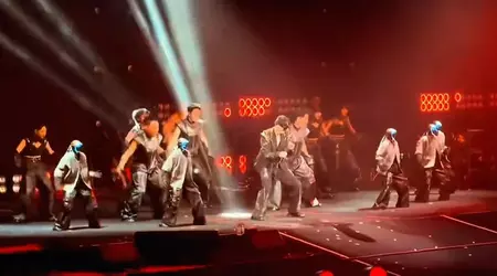 Це треба бачити! Андроїди Unitree своїм танцем затьмарили зірку китайської поп-сцени