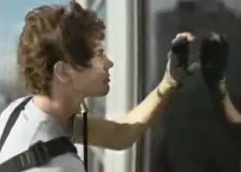 Забавный рекламный ролик Motorola PRIZM ZN40 (видео)