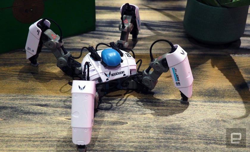 MekaMon: боевой робот-паук с дополненной реальностью
