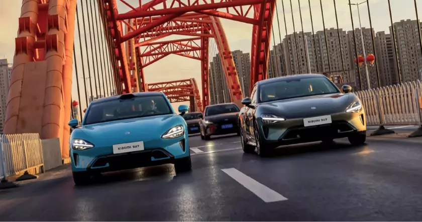 Xiaomi SU7 электромобили на новом мосту: какие инновации?