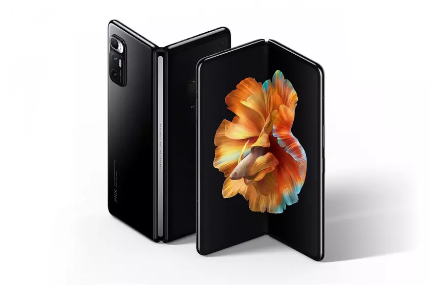 Лучше поздно, чем никогда: Xiaomi Mi Mix Fold начал получать обновление Android 12