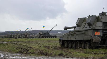 Le Royaume-Uni envoie un nouveau lot d'obusiers automoteurs AS-90 de 155 mm à l'Ukraine