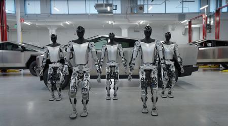 "L'umanoide 'amichevole' Tesla Bot impara a camminare e a prendere le cose con le mani (video)