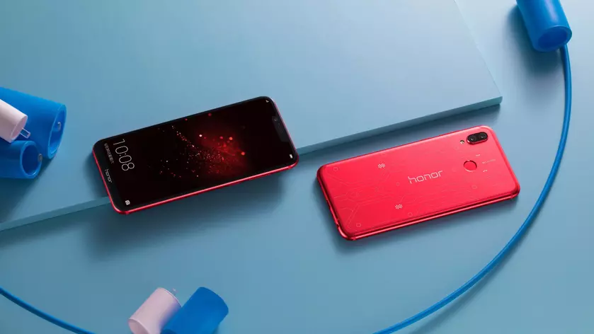 Владельцы Huawei Nova 3, Huawei Nova 3i и Honor Play создали петиции, чтобы их смартфоны обновили до Android 10 (EMUI 10)