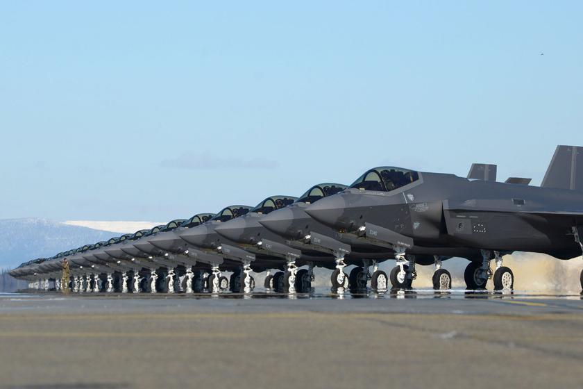 Дания заявила о двух неисправных истребителях F-35, купленных у США