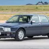 Миниатюра Jaguar XJ40 на дороге