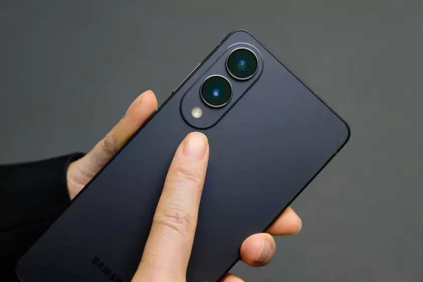 Первый взгляд: Galaxy S25 Edge переопределяет инновации в смартфоне