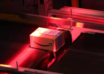 Европейские власти наложили на Amazon рекордный штраф