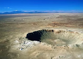 Космические шрамы Земли: метеориты, которые нас не убили