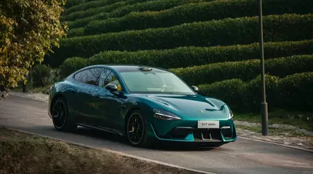 An emerald among electric cars: Xiaomi has revealed the SU7 Ultra sedan in luxurious green colour