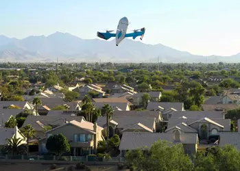 Amazon начала доставлять технику Apple дронами 