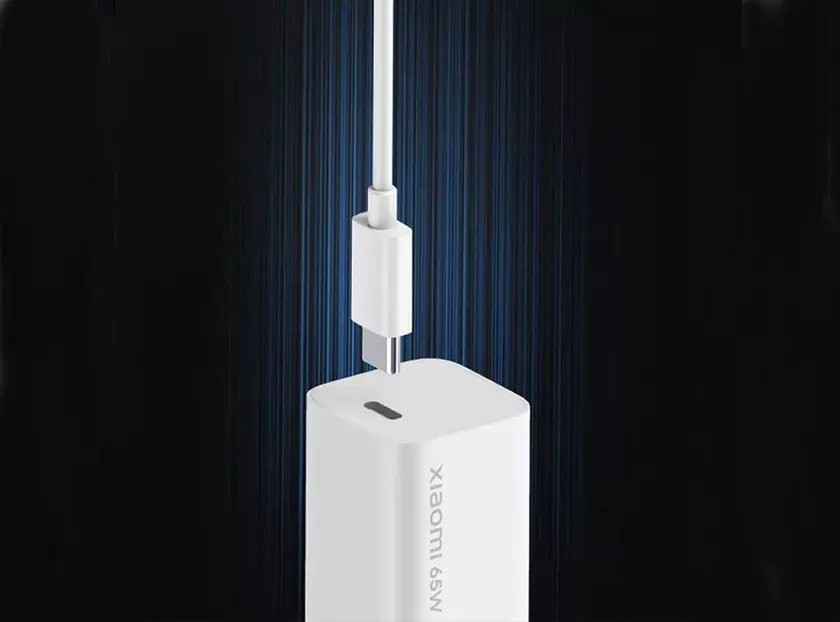 Xiaomi отозвала свою 65-ваттную быструю зарядку — ее легко взломать