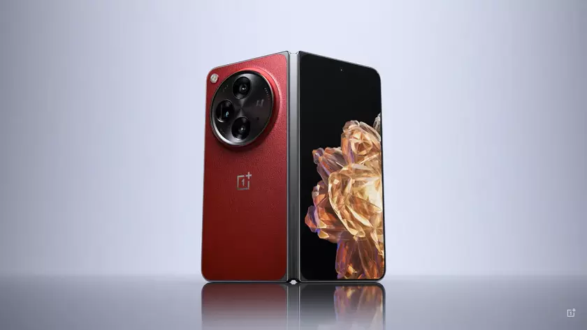 OnePlus Open Apex Edition в цвете Crimson Shadow и 1 ТБ памяти дебютировал в Европе