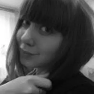 Оля Хитрова