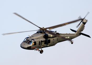 I volontari cechi vogliono acquistare un elicottero americano UH-60 Black Hawk per le forze armate ucraine
