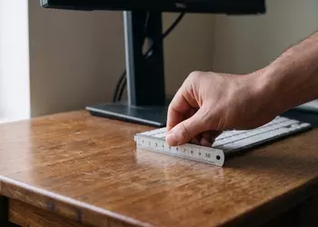 Best Wireless Keyboards for Small Desks (Picks That Slap)