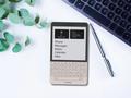 Представлен Minimal Phone — антисмартфон с экраном E-Ink и QWERTY-клавиатурой для борьбы с зависимостью от гаджетов