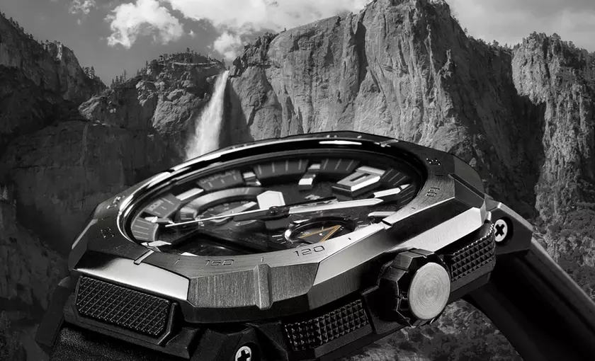 PRW-B1000B-2: Часы для экстремалов с высокими технологиями