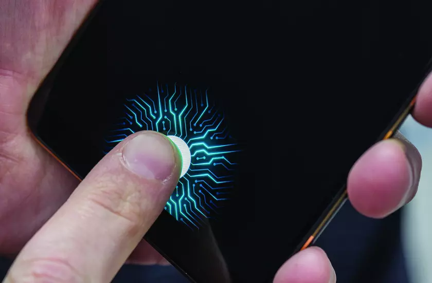 В Geekbench прошел тесты смартфон Vivo X21 со встроенным в экран сканером отпечатков пальцев