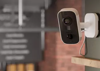 Ajax Systems начинает продажи IP-камеры IndoorCam с ИИ и инфракрасным сенсором для обнаружения движения