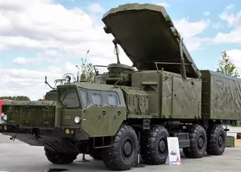 HIMARS уничтожил командно-штабной пункт российского зенитно-ракетного комплекса С-300 / С-400, который обеспечивал защиту от баллистических ракет