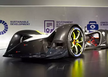 Беспилотный электромобиль Robocar показали вживую