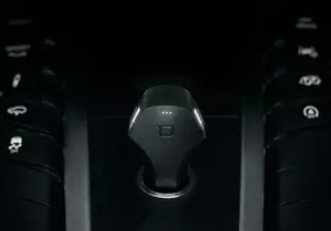 Nonda ZUS: умная зарядка для автомобиля