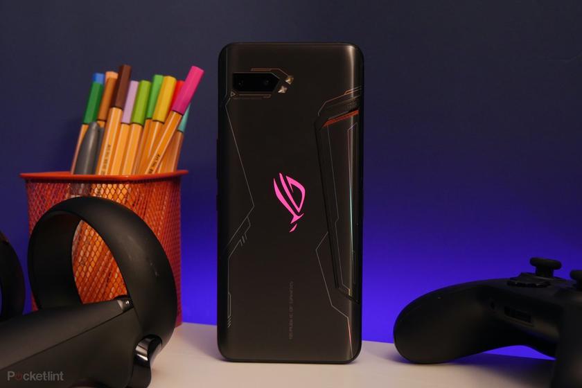 Asus представит летом флагман Zenfone 7 и игровой ROG Phone III