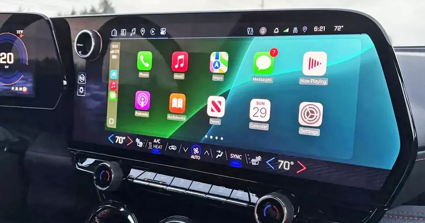Сюрприз от GM: как CarPlay от Apple вписывается в их автомобильные системы
