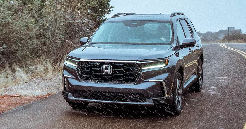 Descubriendo el Honda Pilot 2023: Innovación y Potencia en Cada Trayecto