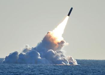 Gli Stati Uniti stanno modernizzando la testata nucleare W80-4 per i missili da crociera lanciati dal mare Tomahawk e la W88 per i missili intercontinentali Trident II.