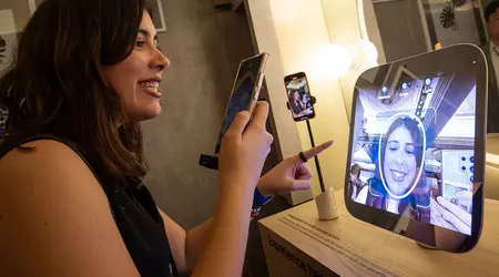 Samsung показала розумне дзеркало MICRO LED Beauty: воно вміє аналізувати шкіру та давати рекомендації щодо догляду