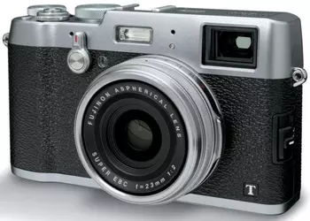 Fujifilm X100T: дорогой цифрокомпакт с гибридным видоискателем и цифровым дальномером