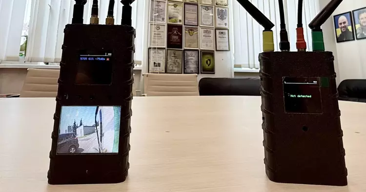 Montre le flux vidéo du drone ...