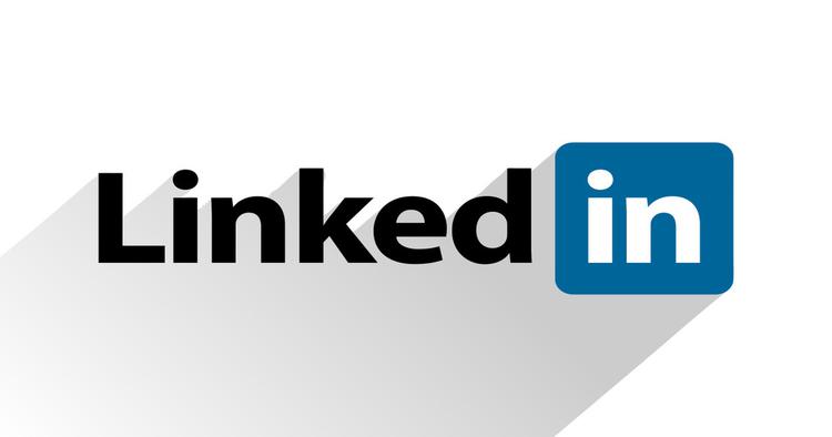 LinkedIn expérimente un flux vidéo de ...