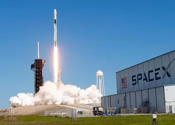 Маск опровергнул миллиардные инвестиции Саудовской Аравии и ОАЭ в SpaceX