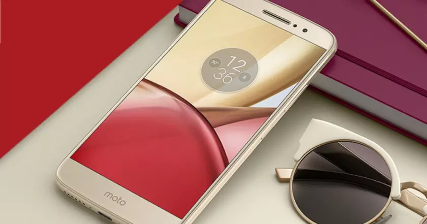 Стали известны характеристики обновленного Moto M