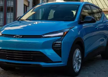 Chevrolet Bolt 2027 стартует с $29 990