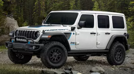 Jeep recalls hybrids that turned into "bricks" due to an unsuccessful firmware update