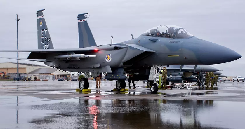 Boeing готовит к поставке ВВС США первый за два с половиной года модернизированный истребитель F-15EX Eagle II поколения 4.5+