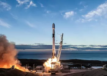 Лунный удар: Почему ступень Falcon 9 решила «припарковаться» в кратере Эйнштейна