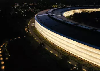 Apple назначила новых руководителей в подразделениях Apple Music и международной политики компании