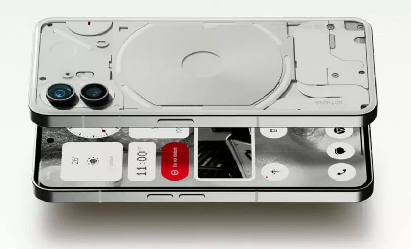 Первый взгляд на ожидаемый Nothing Phone (3)