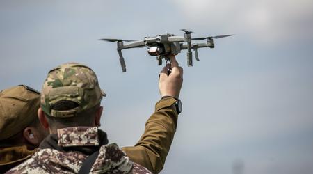 Zainspirowana doświadczeniami Ukrainy, armia amerykańska chce dronów w ukraińskim stylu ze sprzętem do zrzutu amunicji