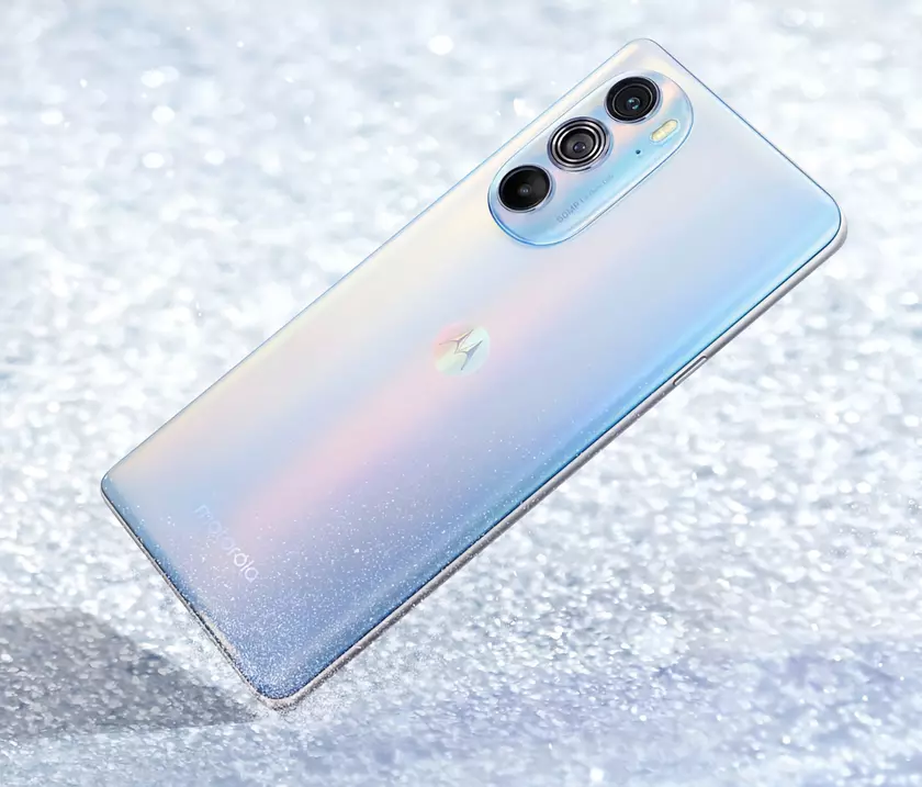 Нет, Moto Edge X30 не получит процессор Snapdragon 8 Gen 1